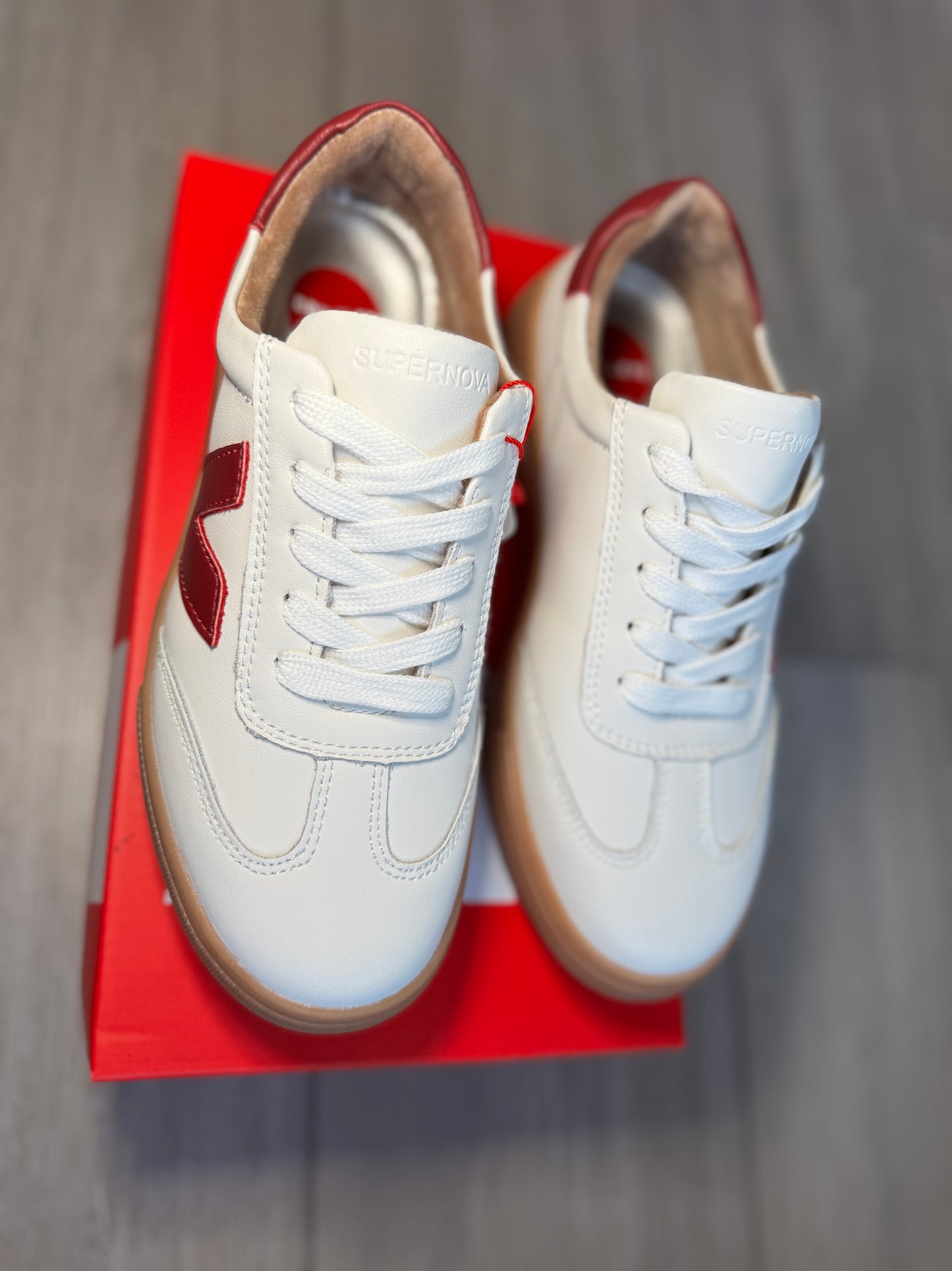 Drilleys Ninety Crystal Maroon Trainer
