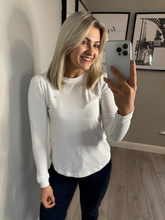 Relax & Renew Elna White Tee
