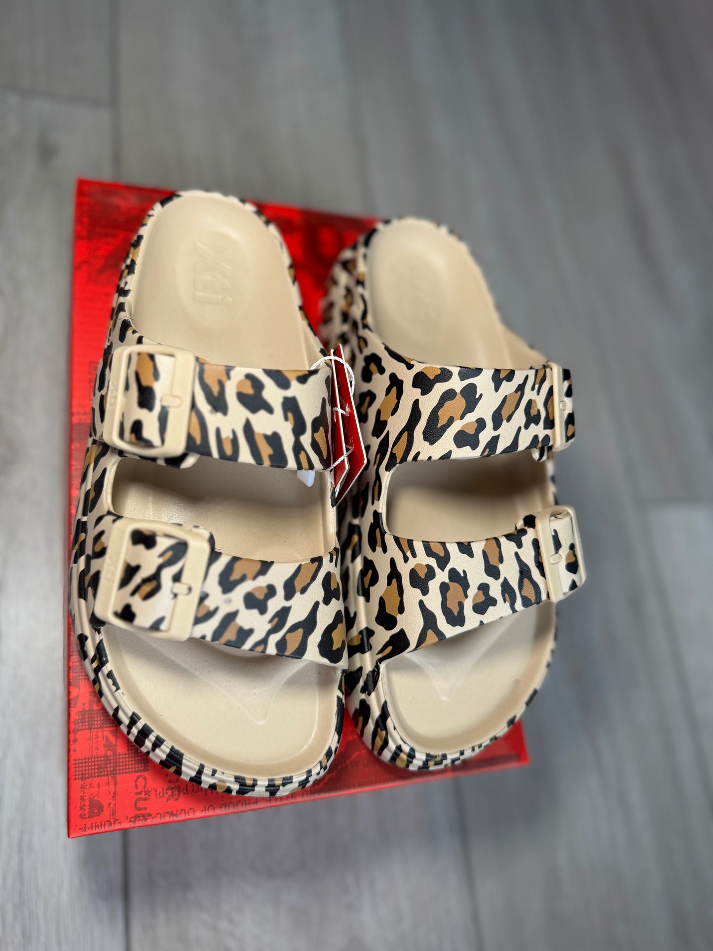 XTI Leopard Slider