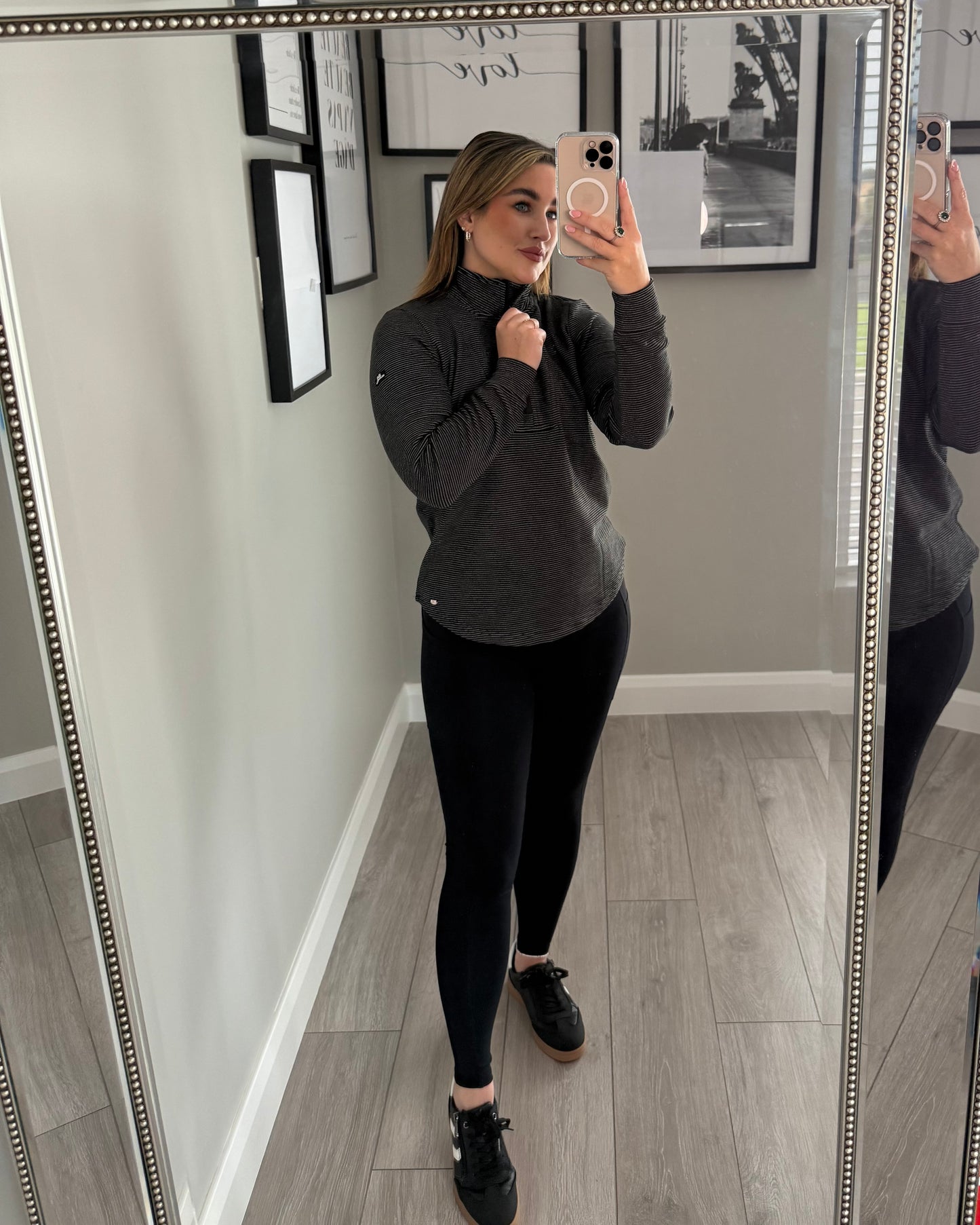 Relax & Renew Kia Black Half Zip