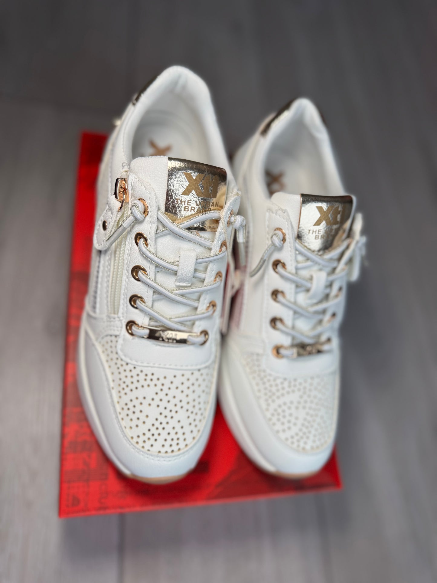 XTI White Wedge Trainer