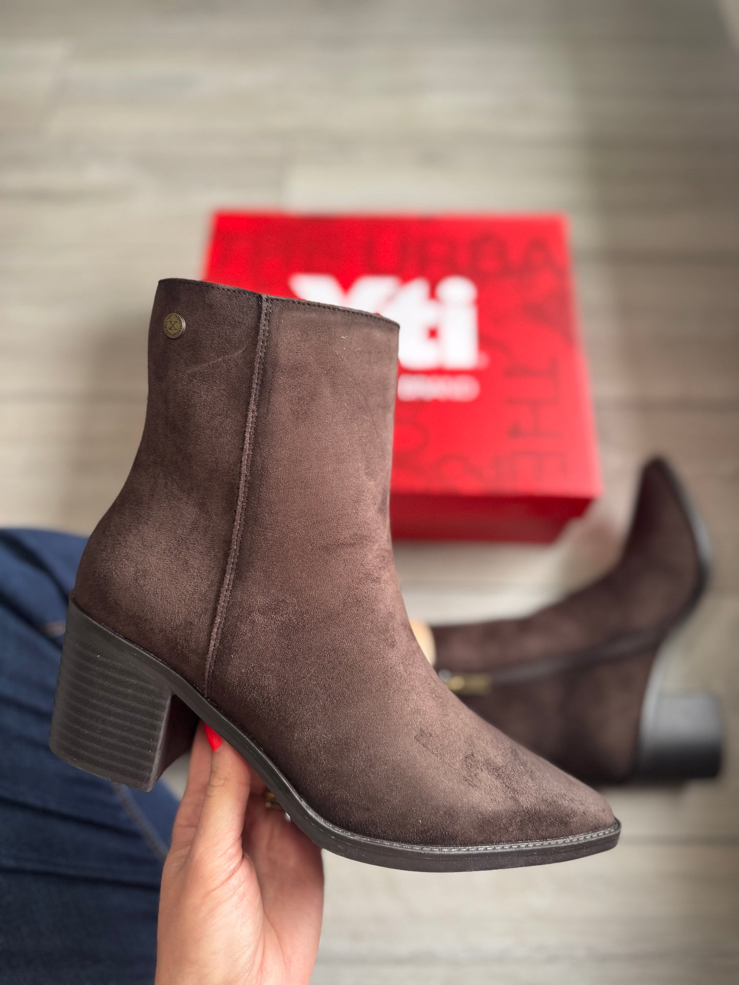 XTI Brown Heeled Boot