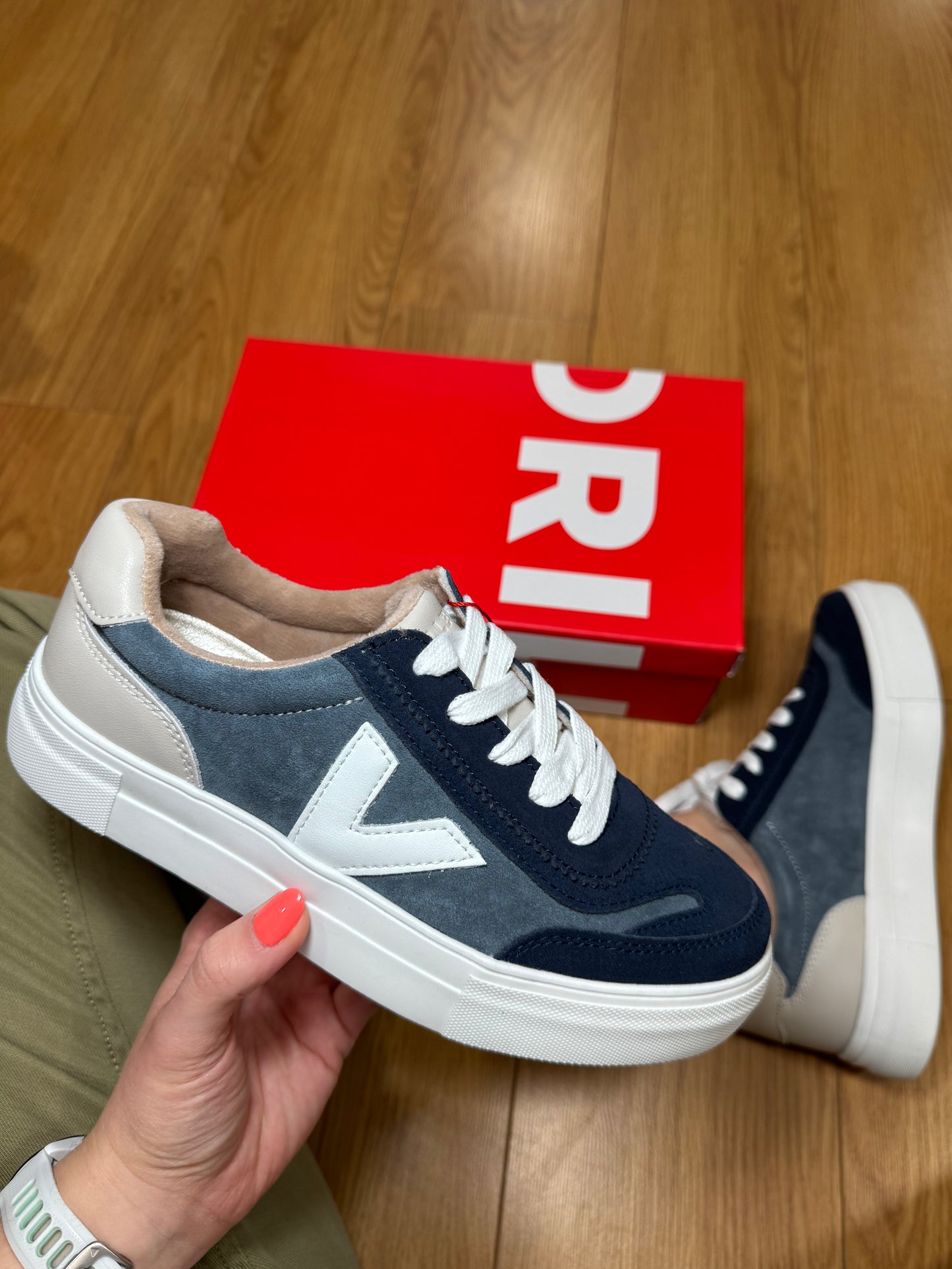 Drilleys Eighty Dive In/Navy Trainer