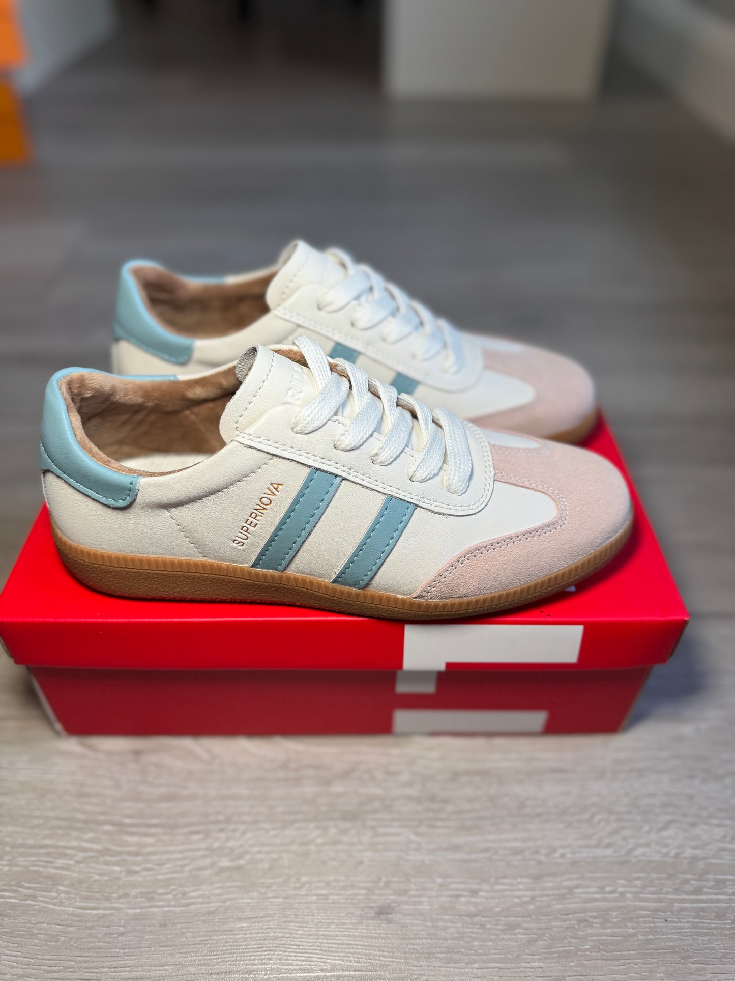 Drilleys Sixty Four Sherbett Split Trainer