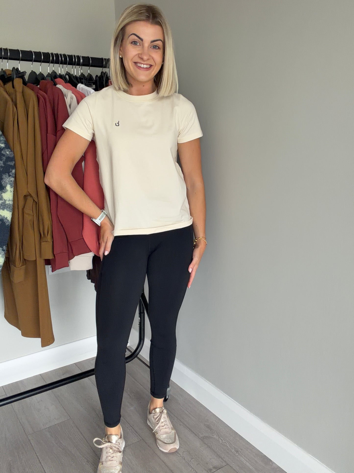Relax & Renew Nessa Black Leggings