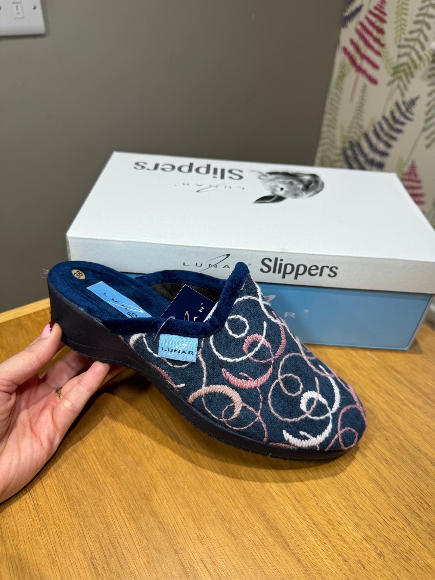 Lunar Erin II Navy Slipper