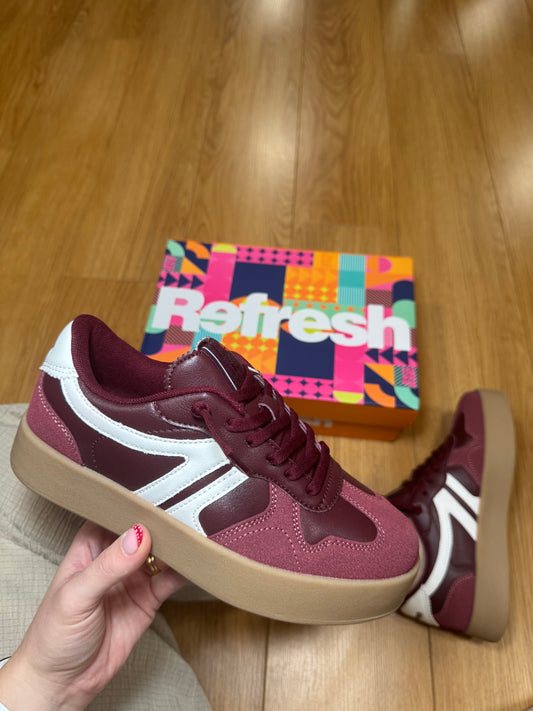 Refresh Burgundy/White Trainer