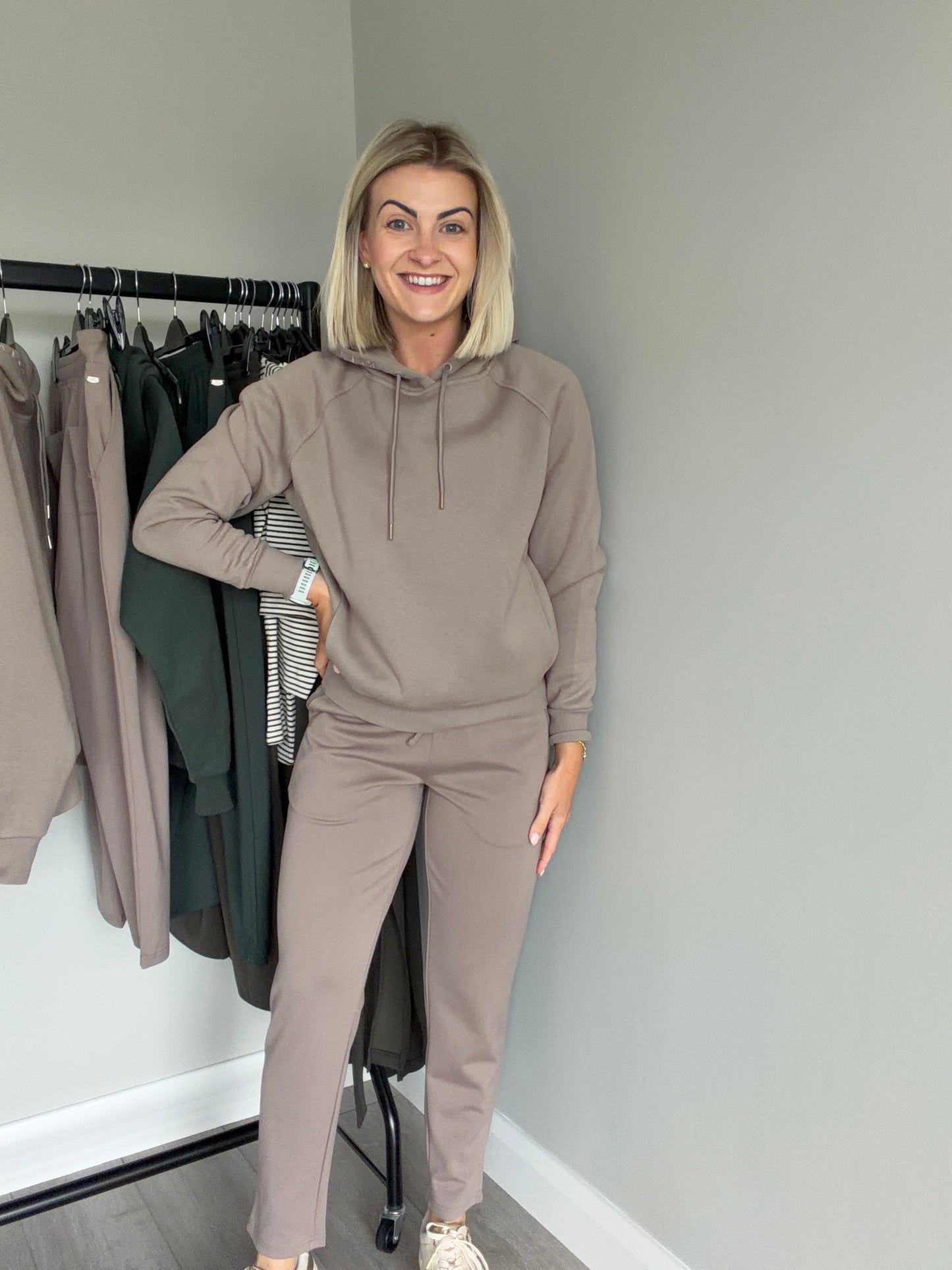 Relax & Renew Clio Taupe Hoody