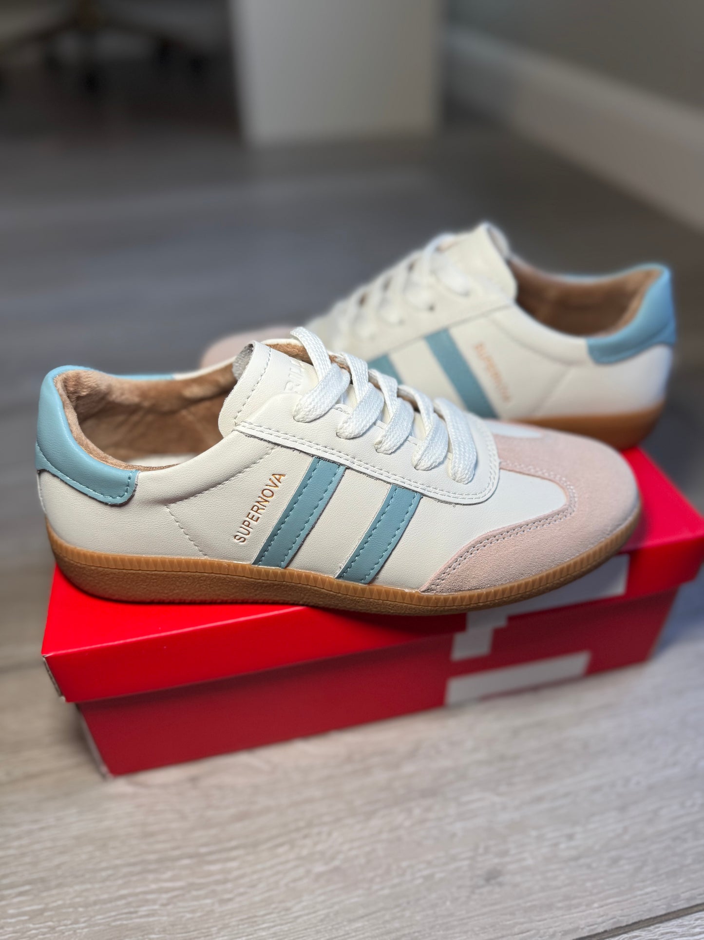 Drilleys Sixty Four Sherbett Split Trainer