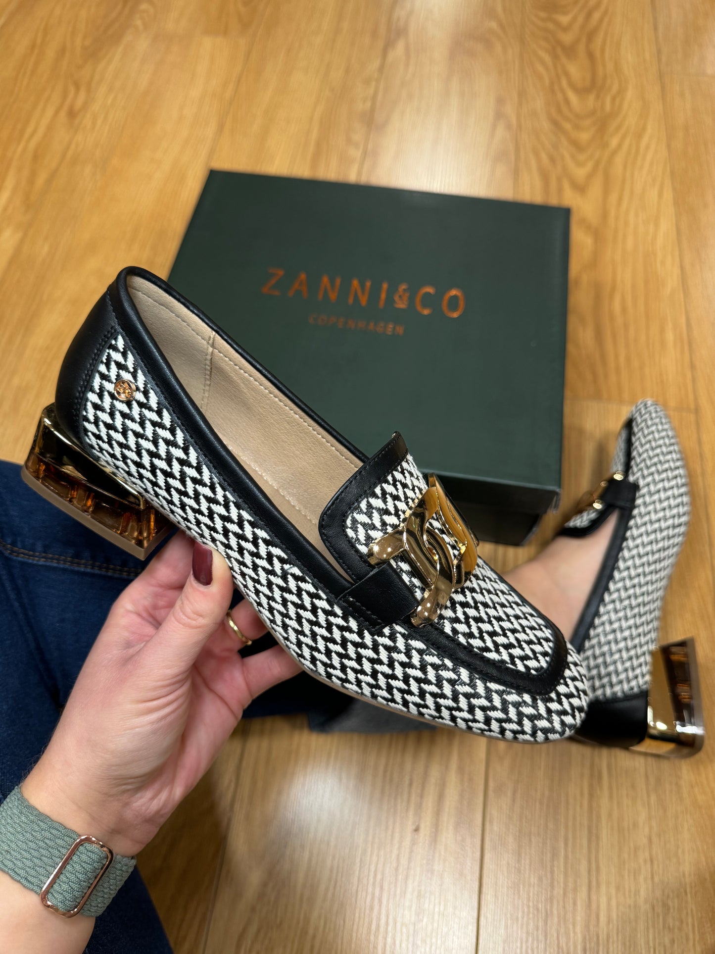 Zanni & Co Laocai Black Zig Zag Loafer