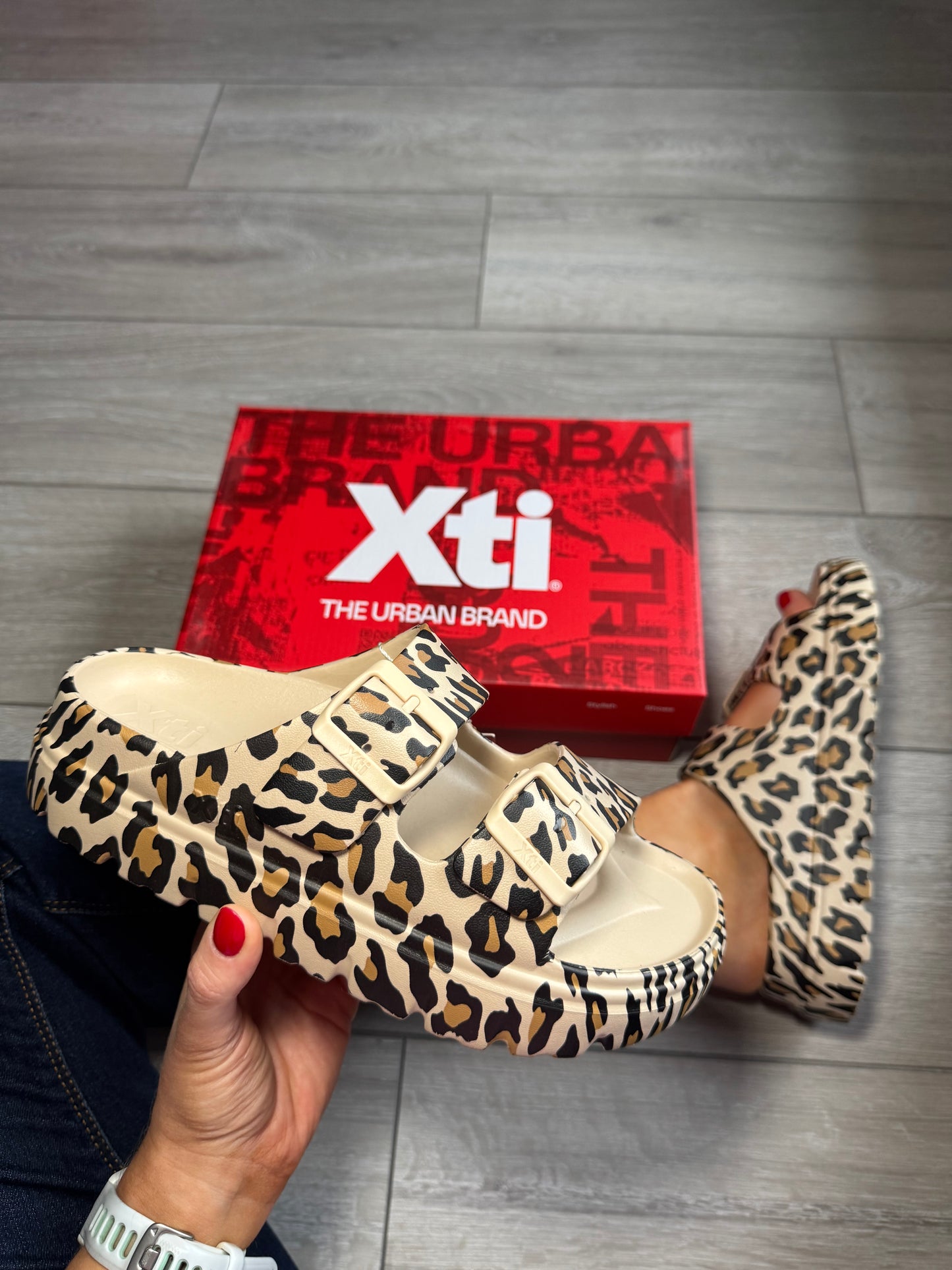 XTI Leopard Slider