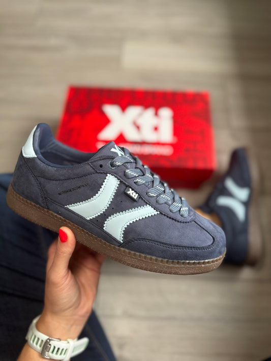 XTI Navy/Blue Trainer