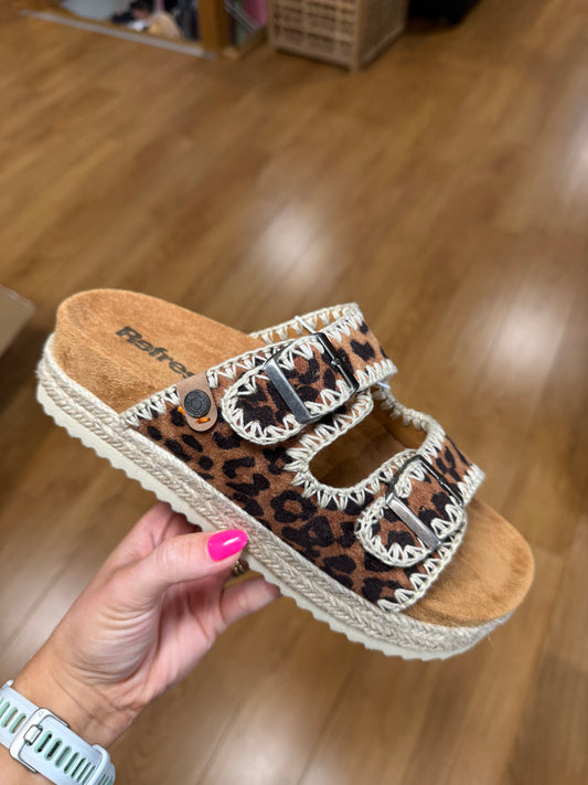 Refresh Leopard Slider