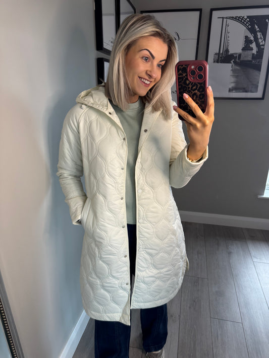 Relax & Renew Sabrina Stone Coat