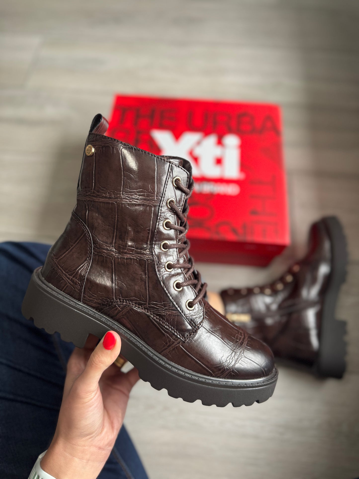 XTI Brown Croc Boot