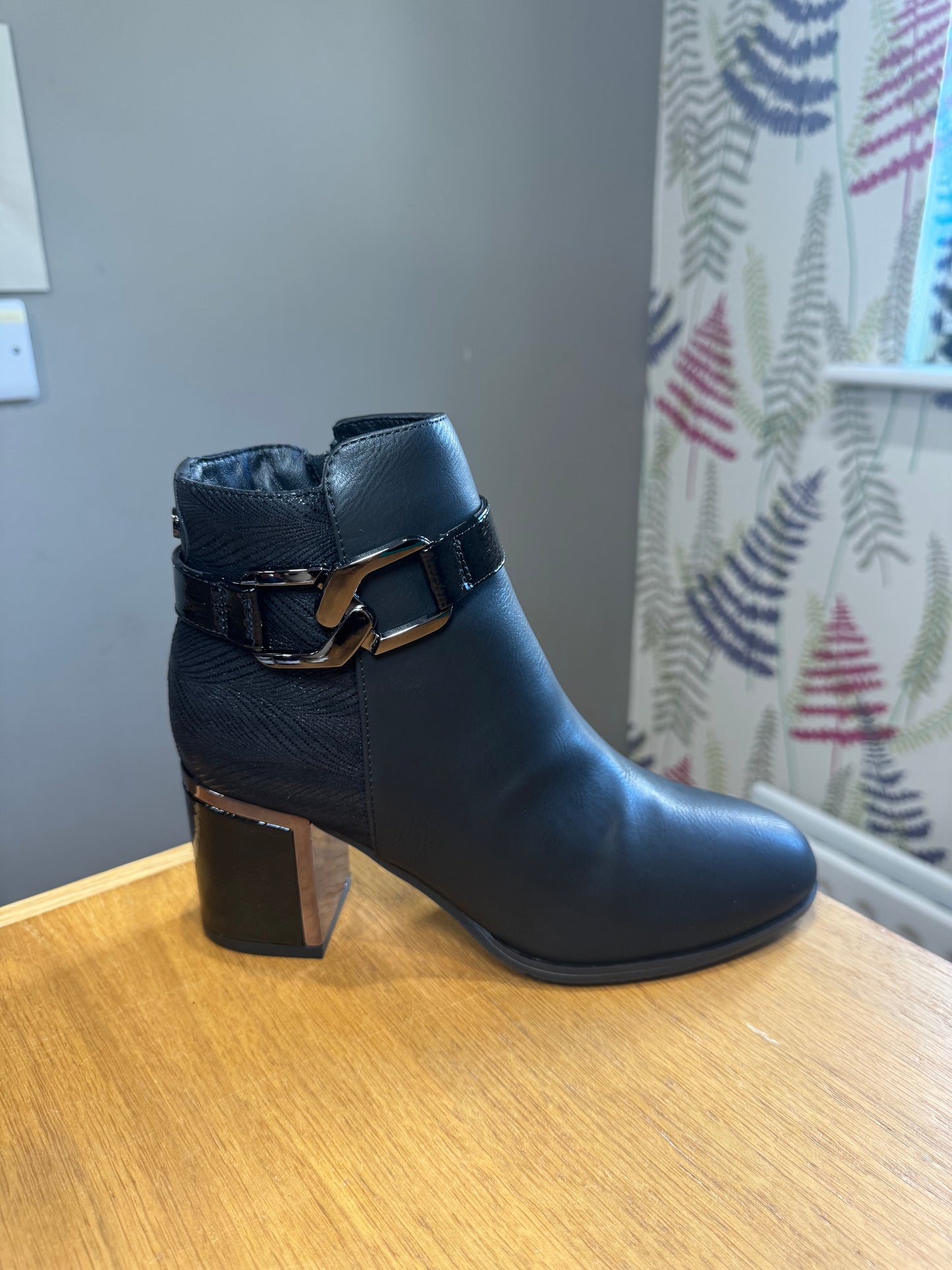 Lotus Adelaide Black Boot