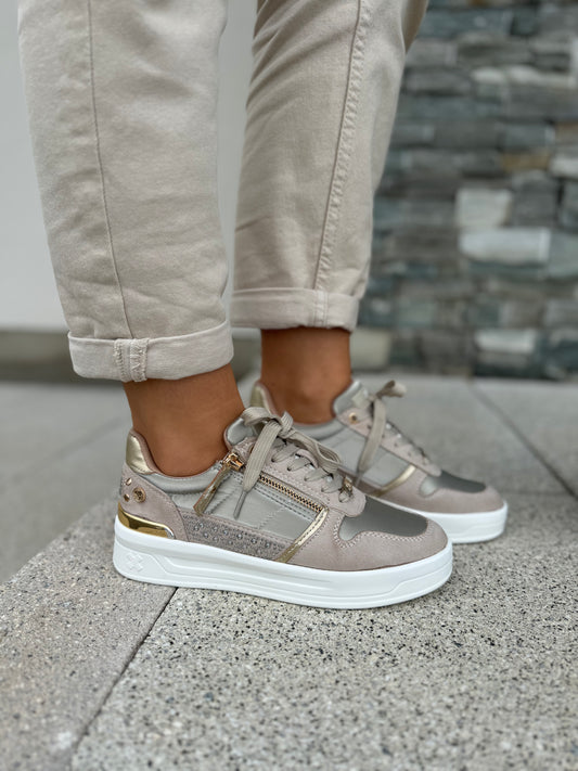 XTI Beige Diamanté Trainer