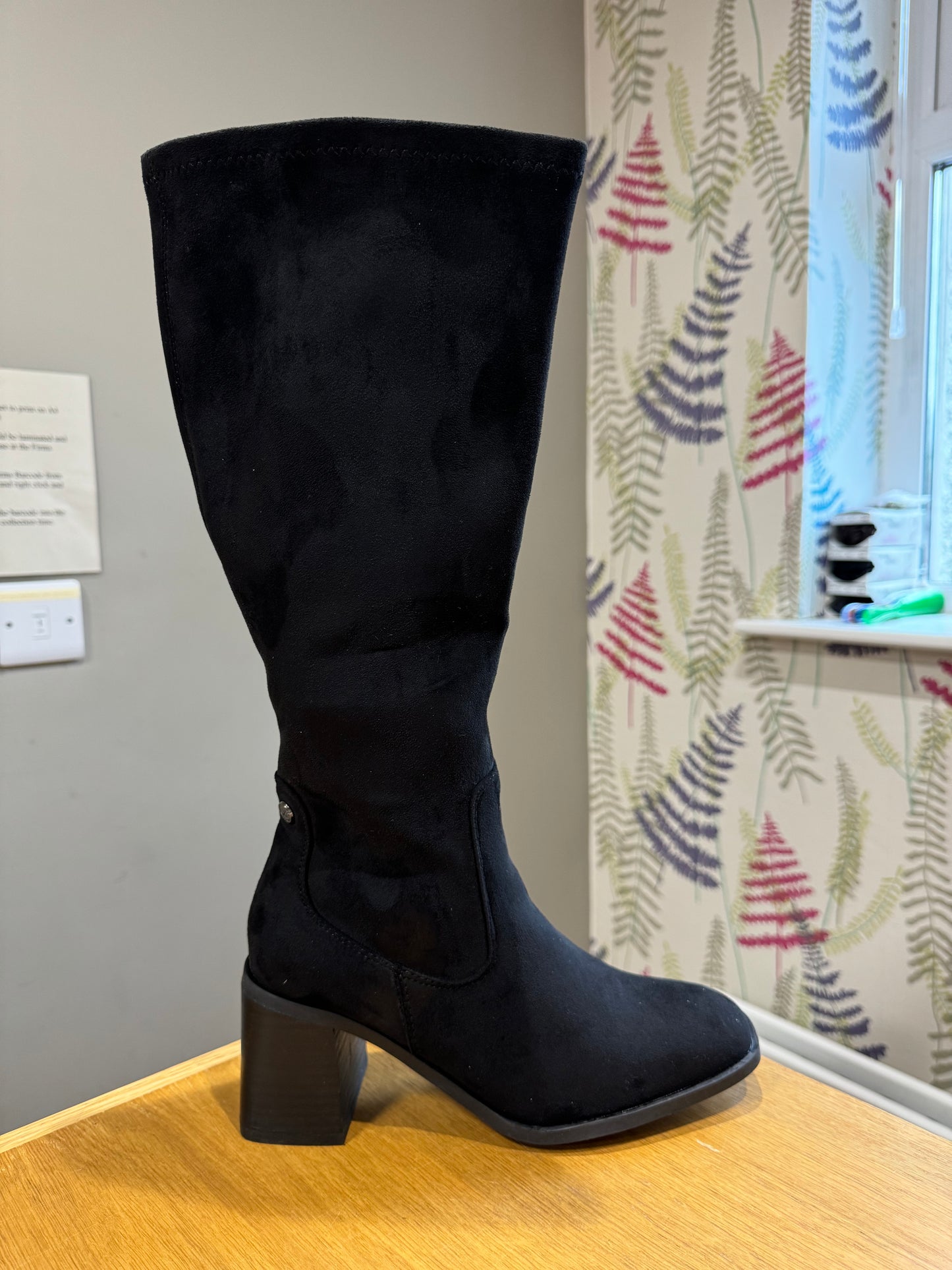 XTI Black Stretch Knee Boot