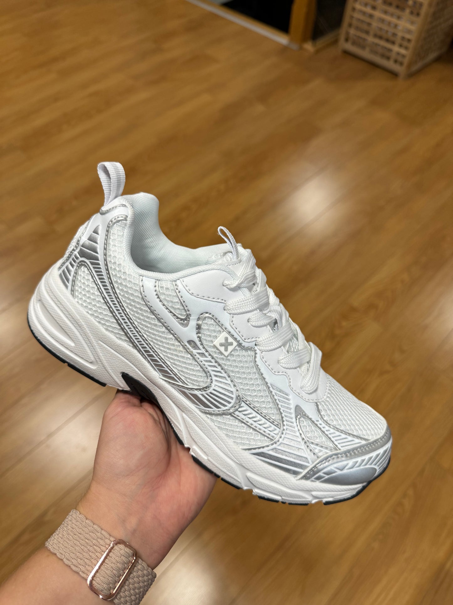 XTI White Mesh Trainer