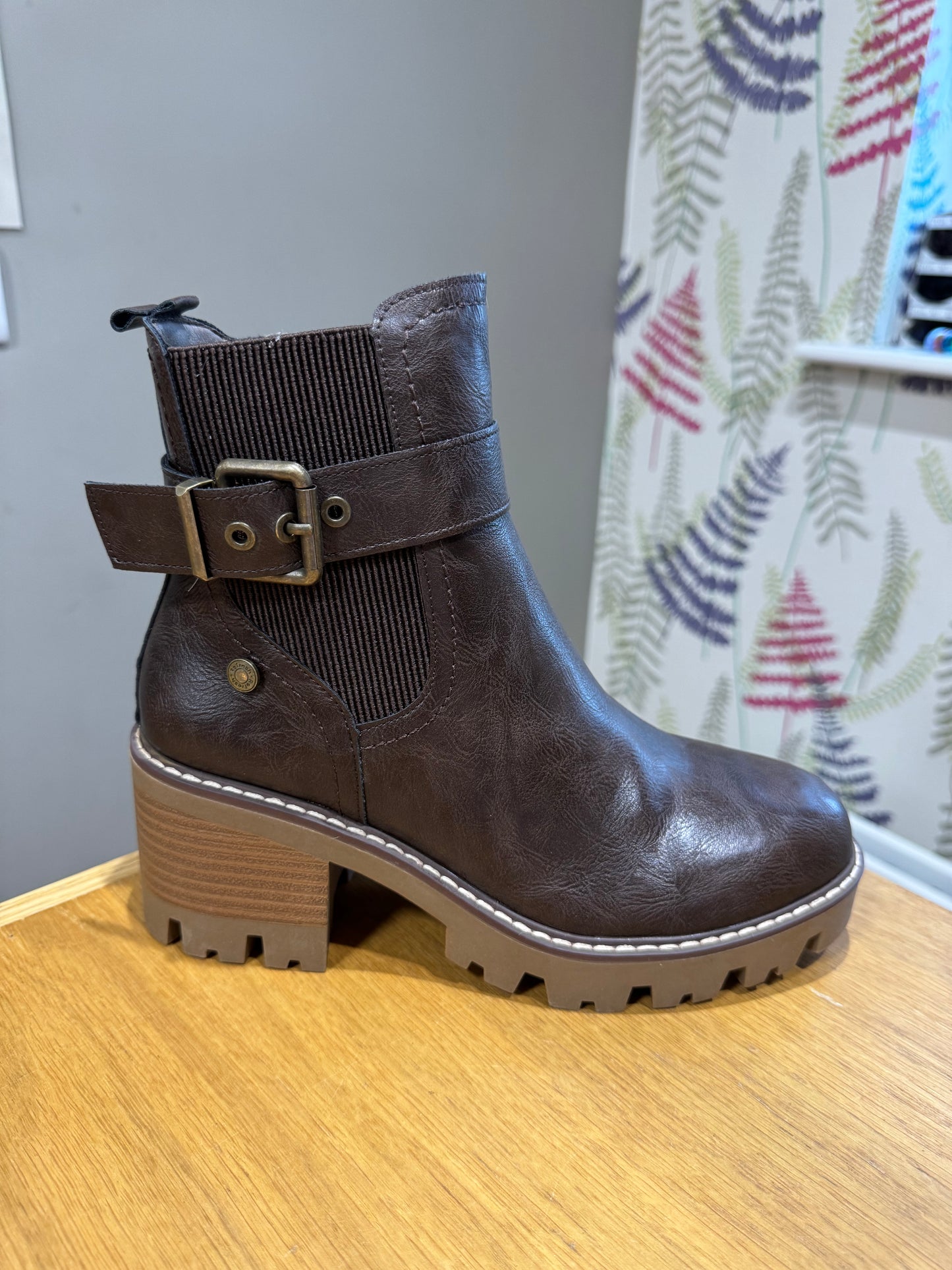 Refresh Brown Block Boot