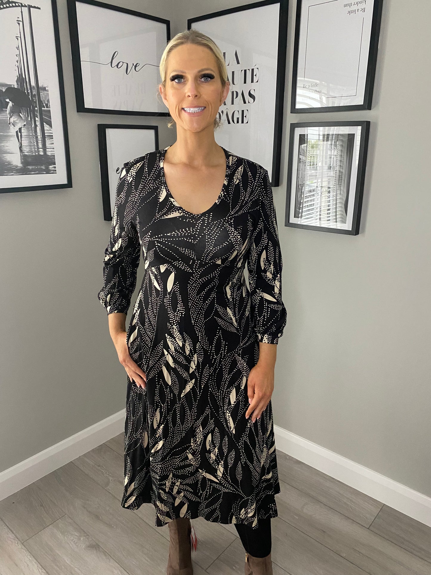 Pomodoro Black/Beige Leaf Dress