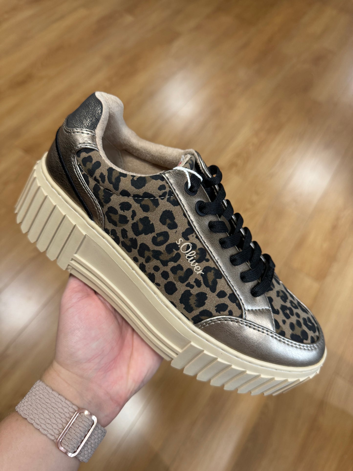 S. Oliver Leopard Platform Trainer