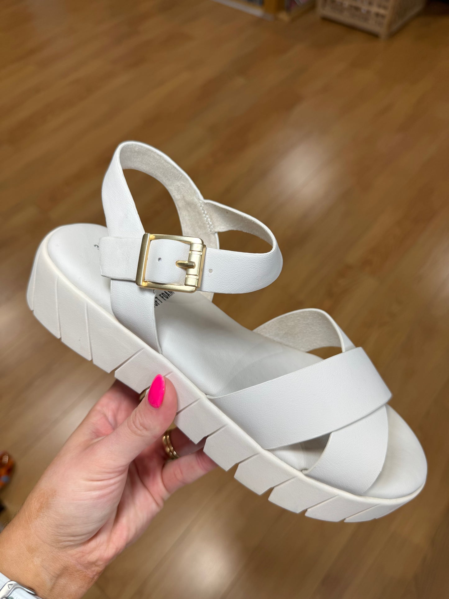 S. Oliver Cream Sandal