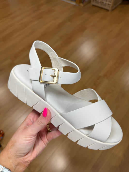 S. Oliver Cream Sandal