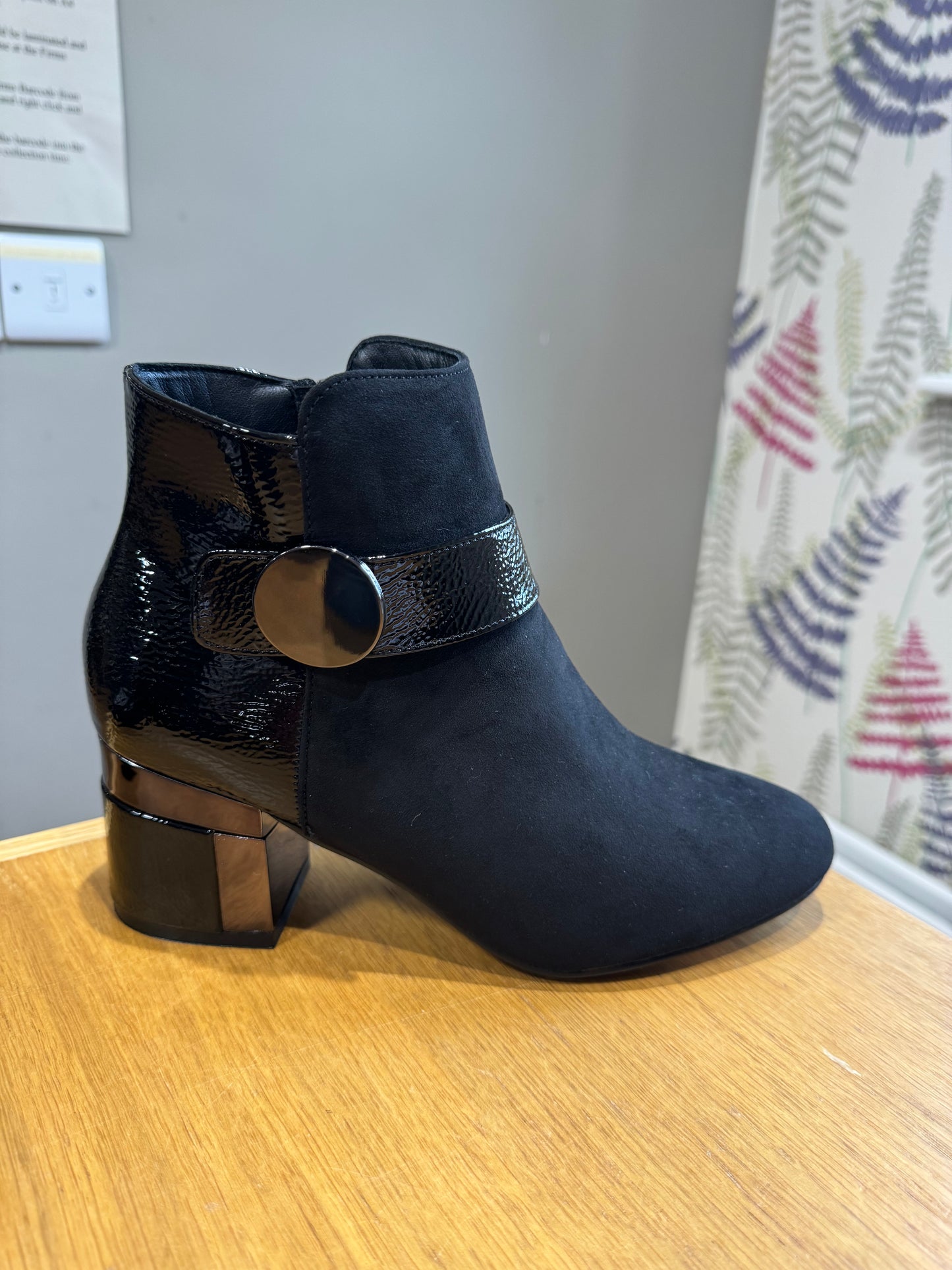 Lotus Kirsty Black Suede/Patent Boot