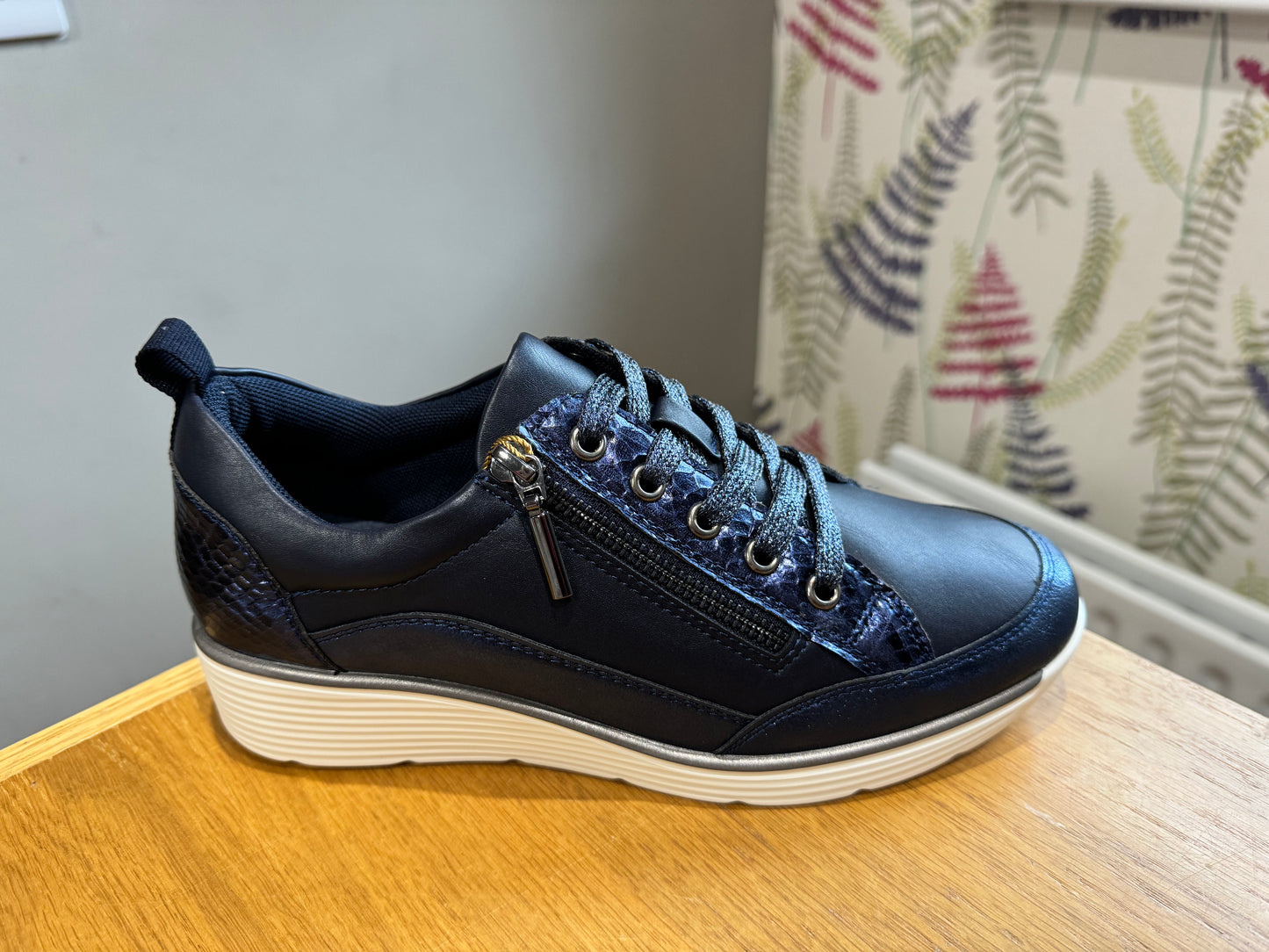 Lunar Kiley Navy Trainer