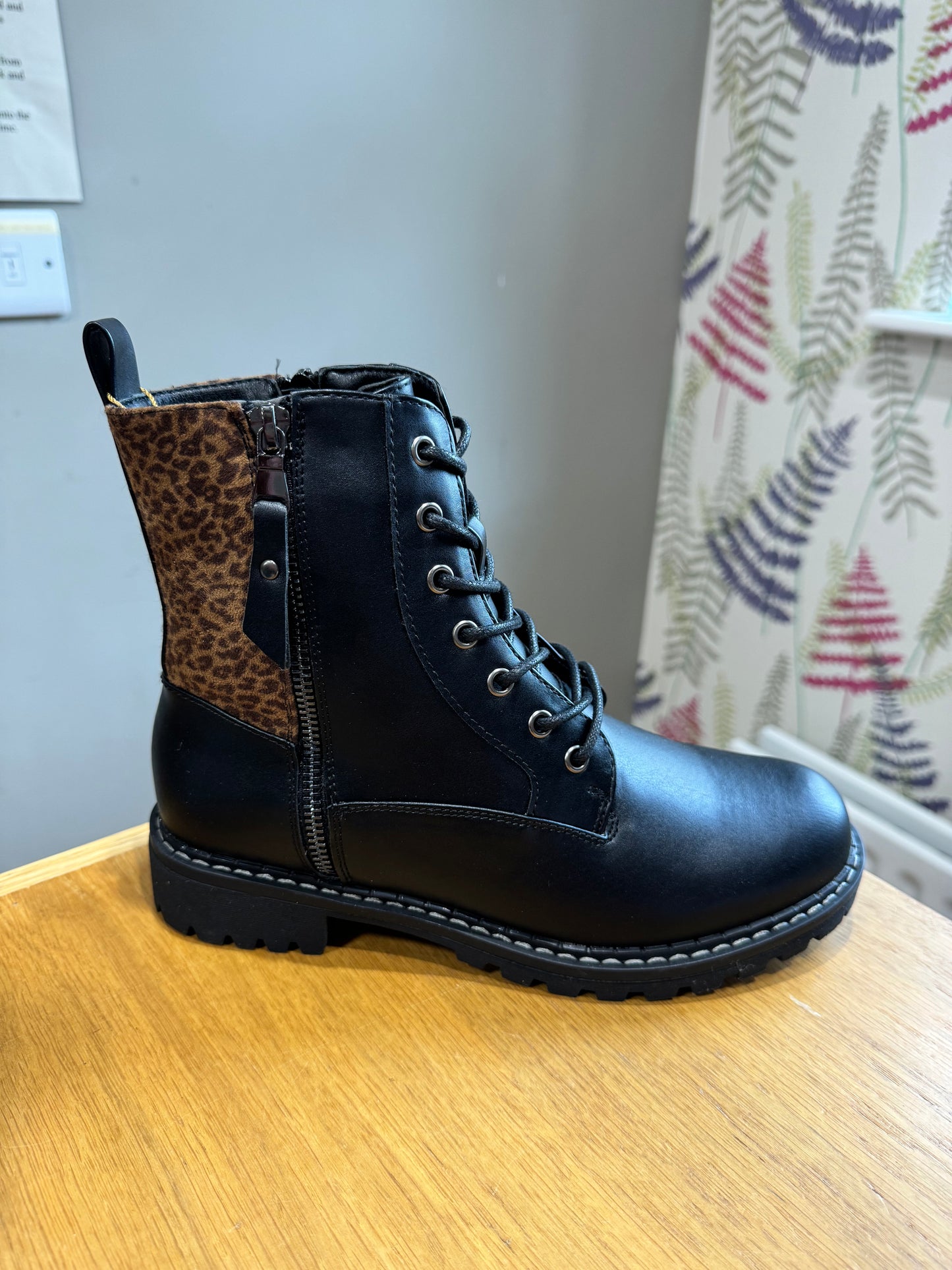 Lunar Bedale Black/Leopard Boot