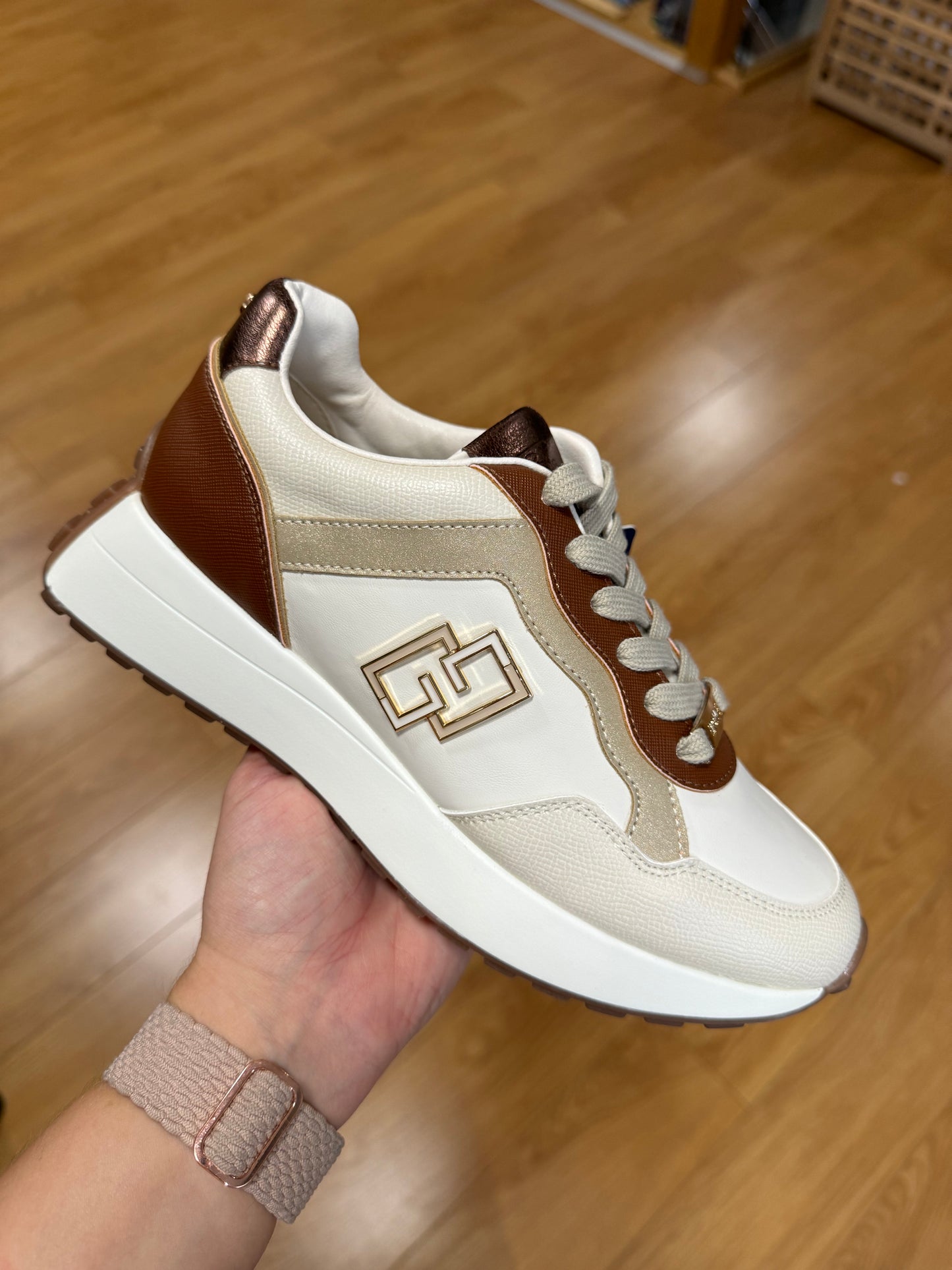 Tommy Bowe for Her Touye Cream/Tan Trainer