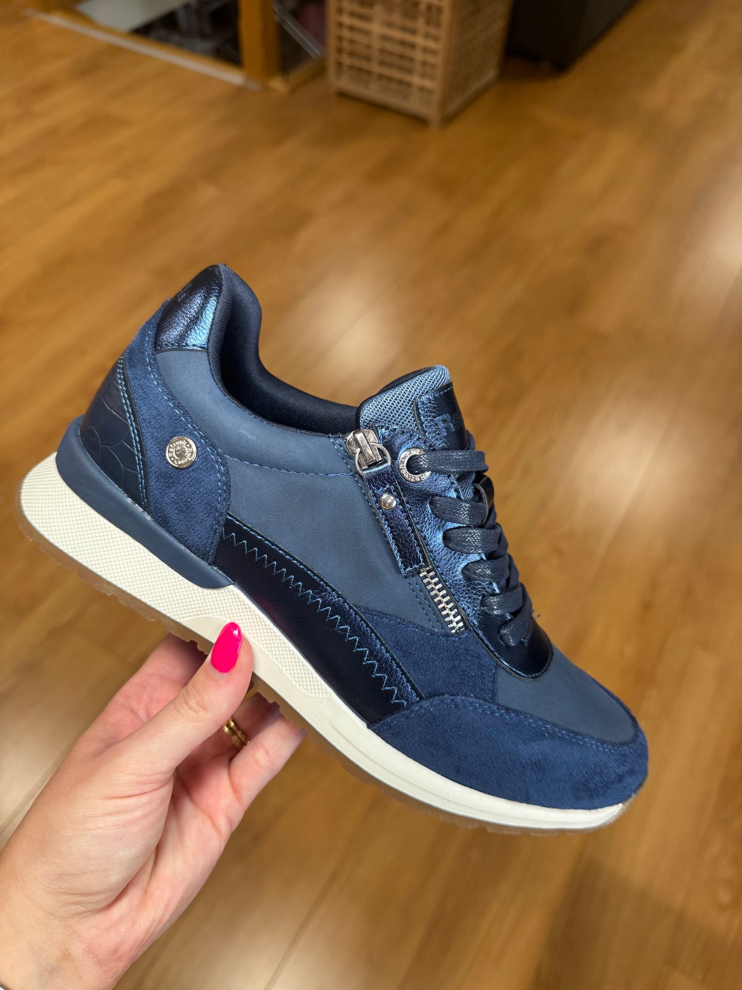 Refresh Navy Metallic Zip Trainer