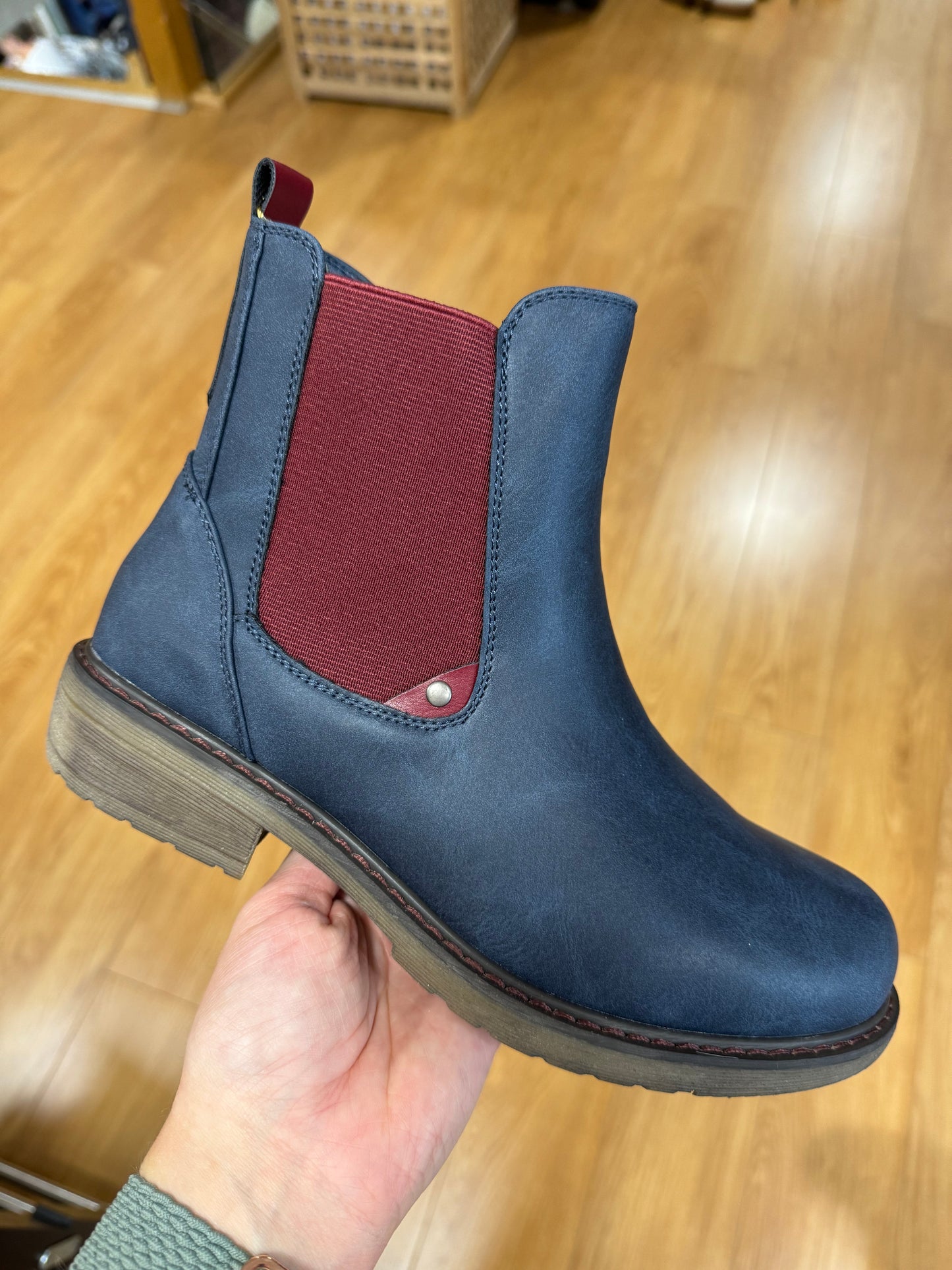 Lunar Suvi Navy/Burgundy Boot