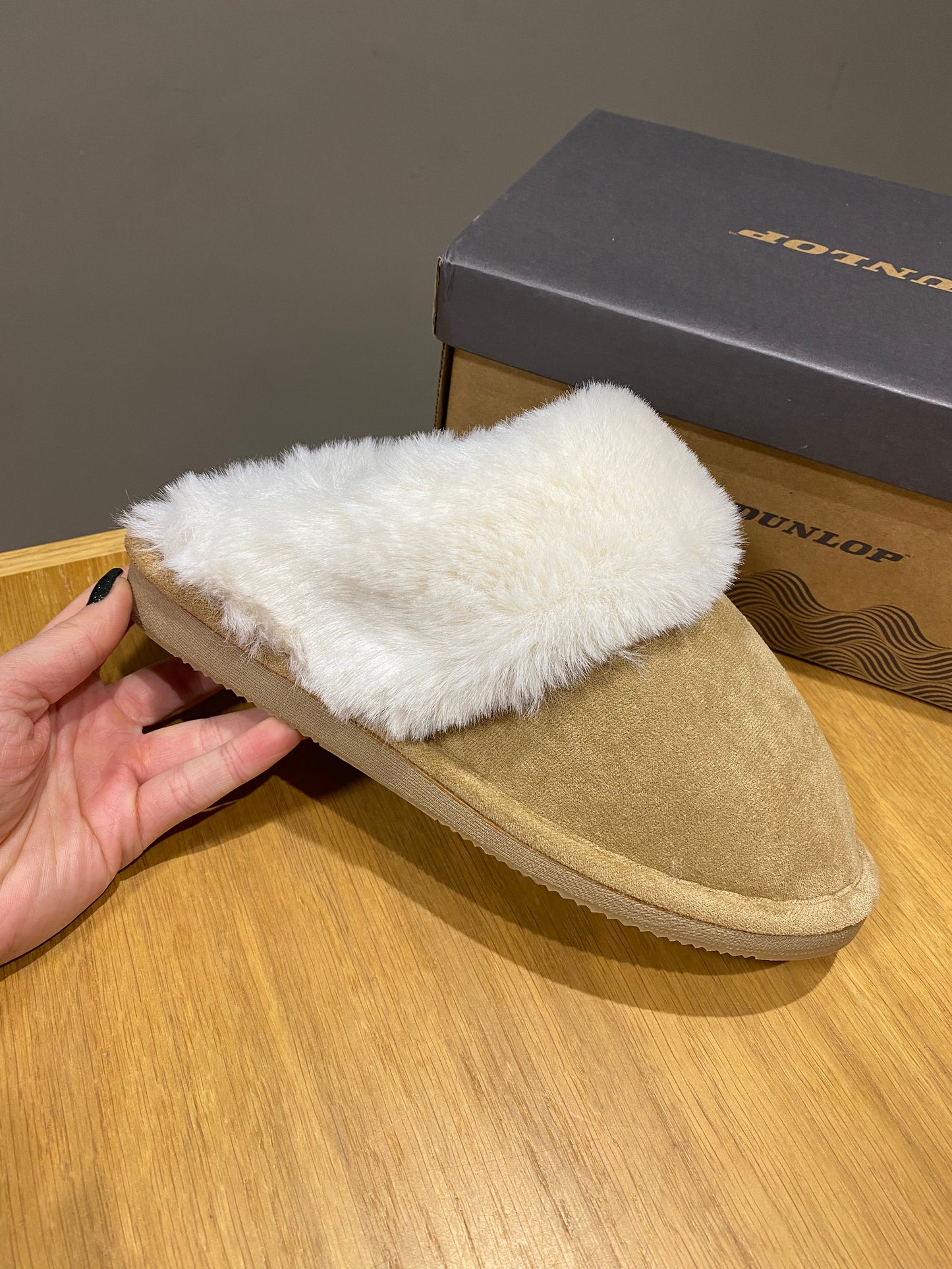 Dunlop Tilly Tan Slipper