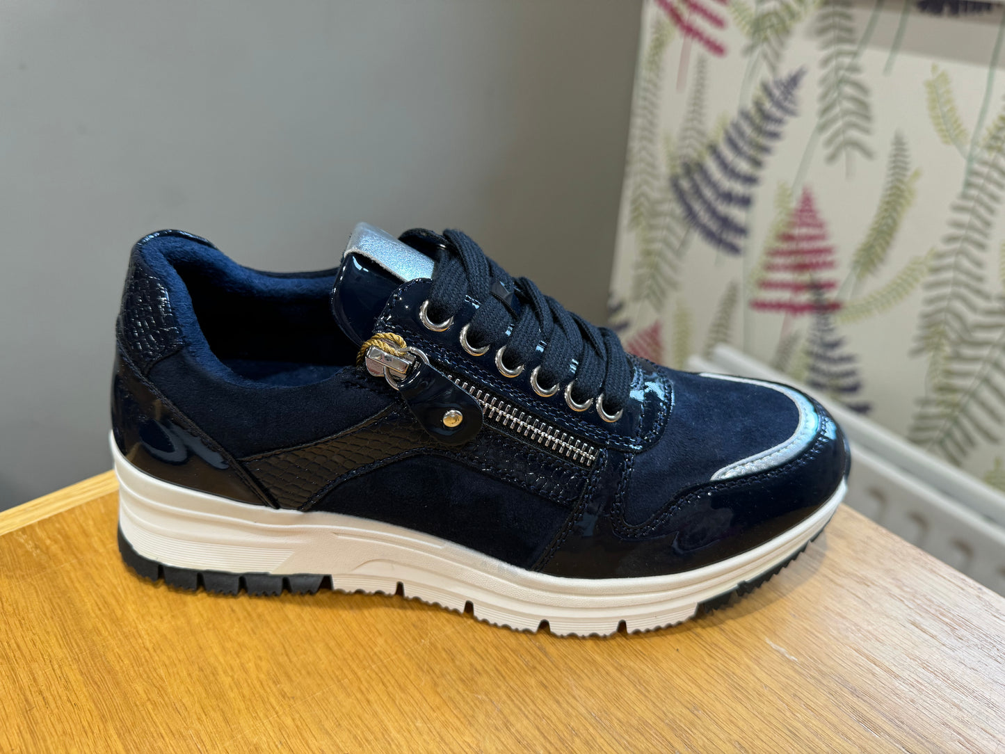 Lunar Sammy Navy Trainer