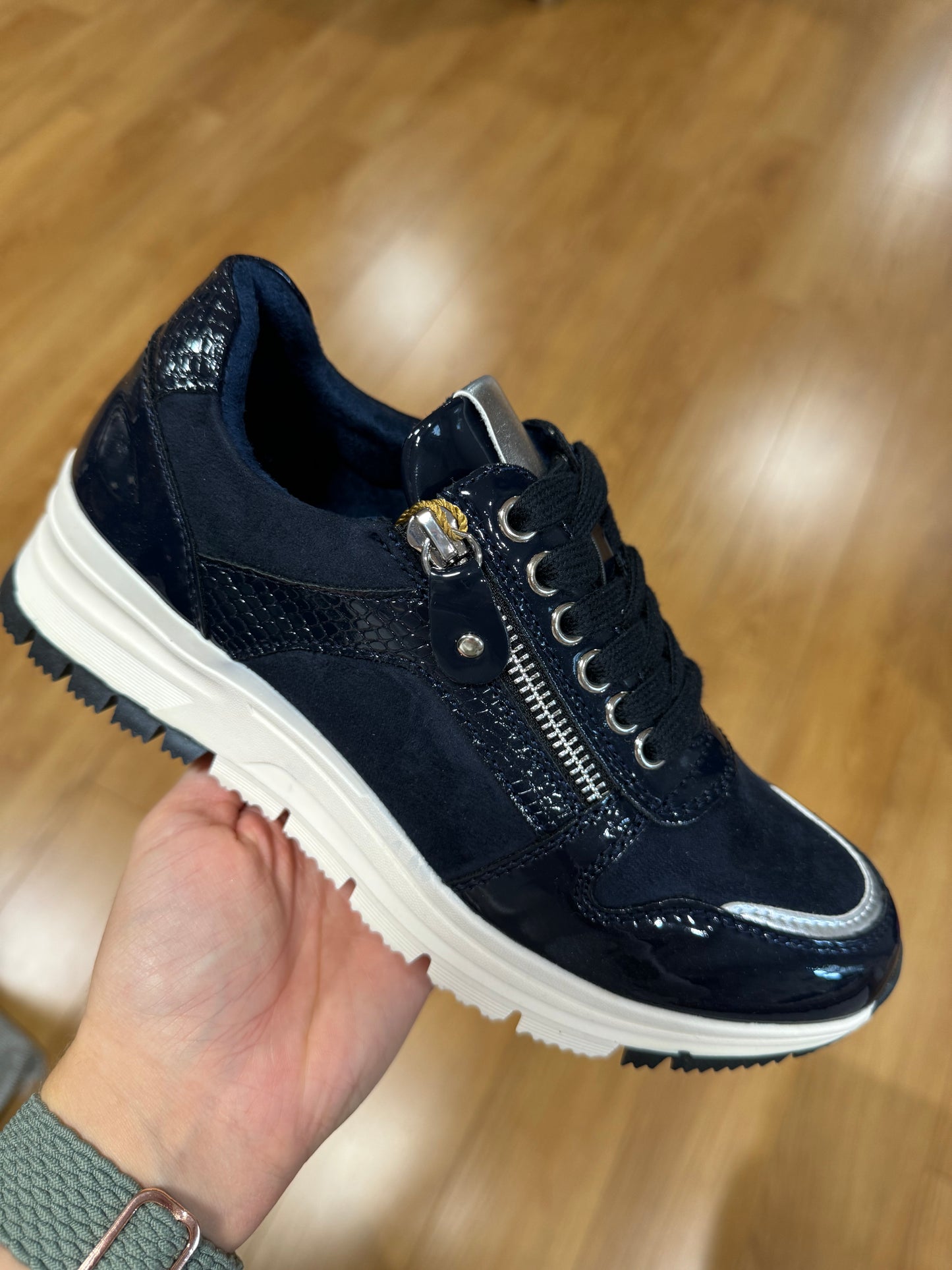 Lunar Sammy Navy Trainer