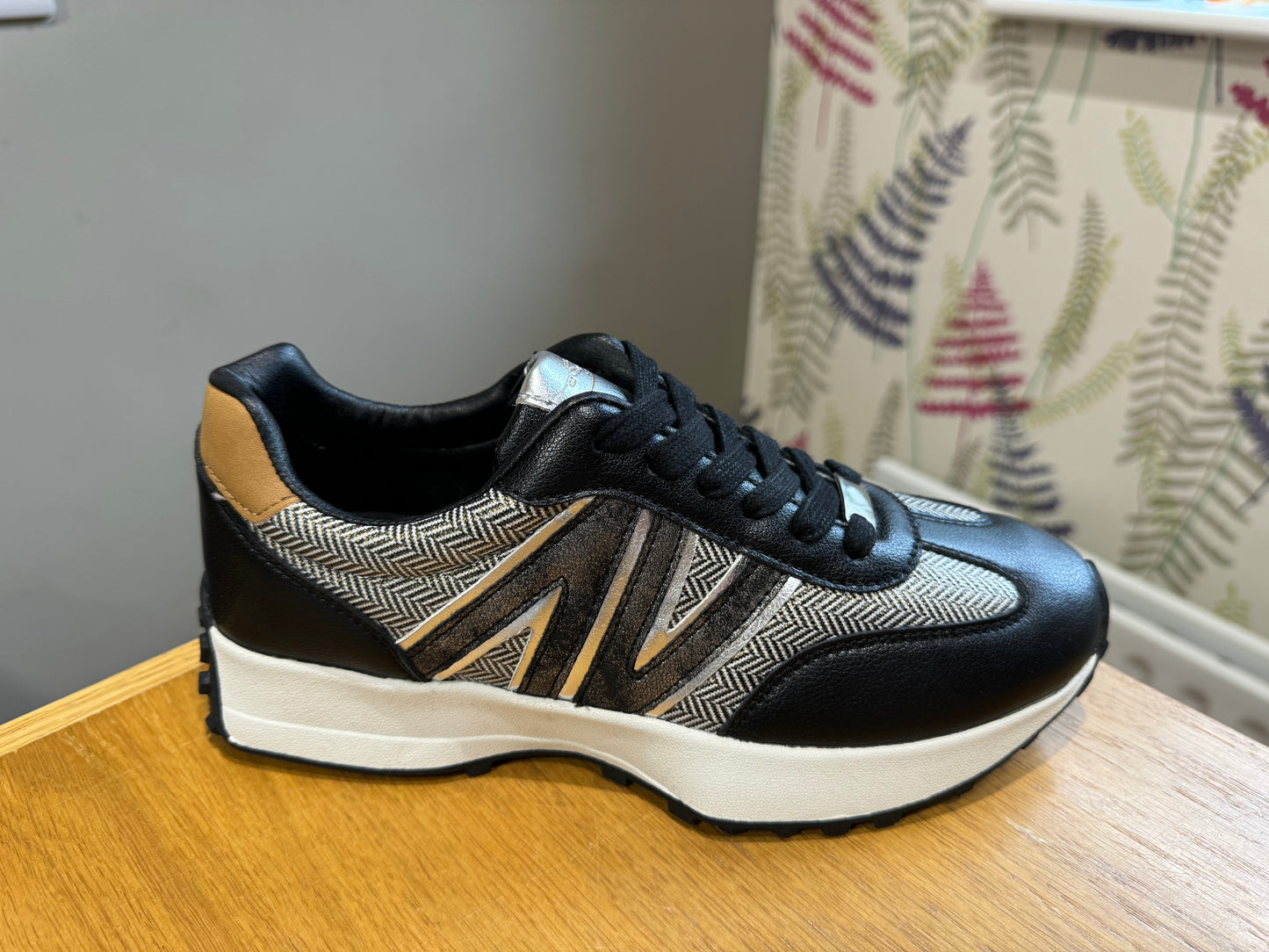 Tommy Bowe for Her Kinsey Black Trainer