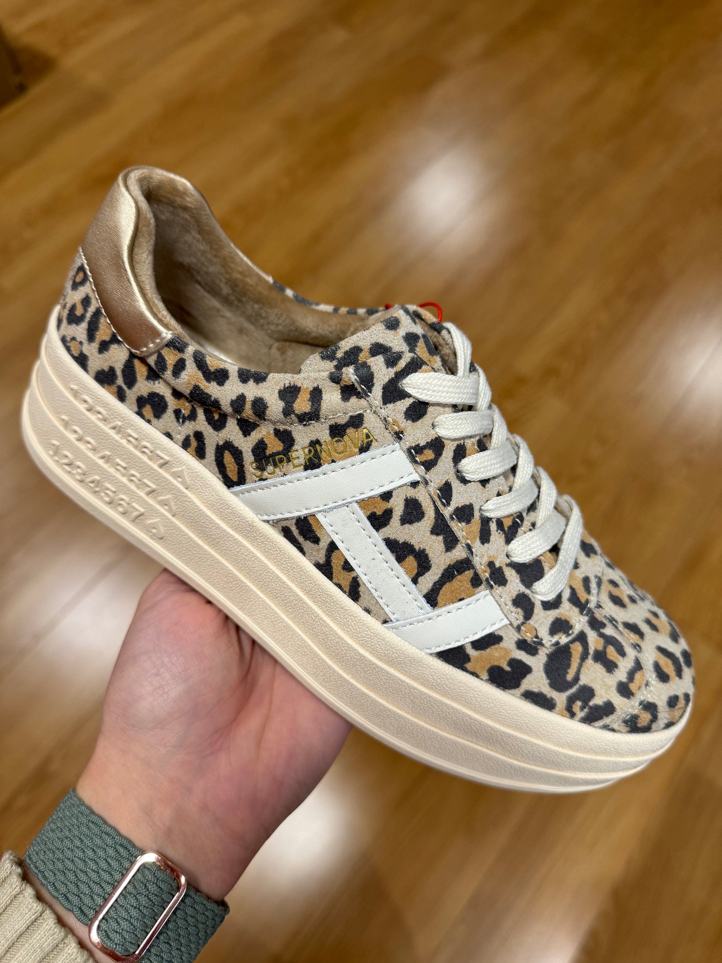 Drilleys Sixty Eight Cheetah Trainer