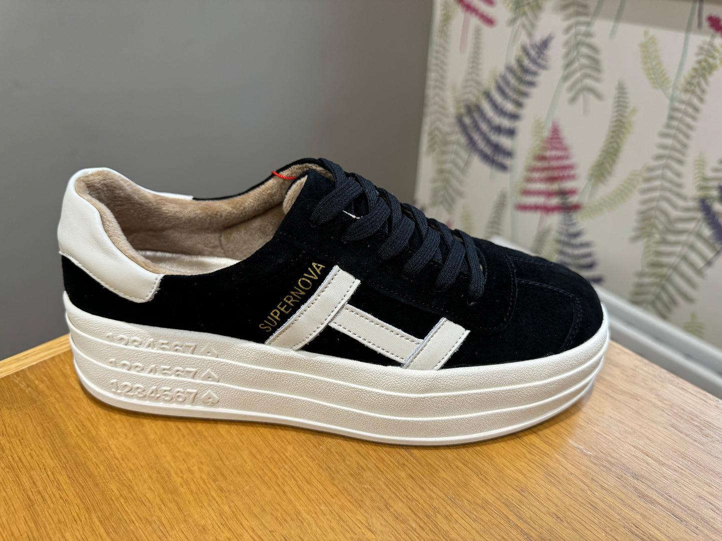 Drilleys Sixty Eight Black Trainer