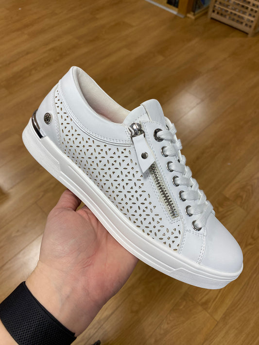 XTI White Perforated Trainer