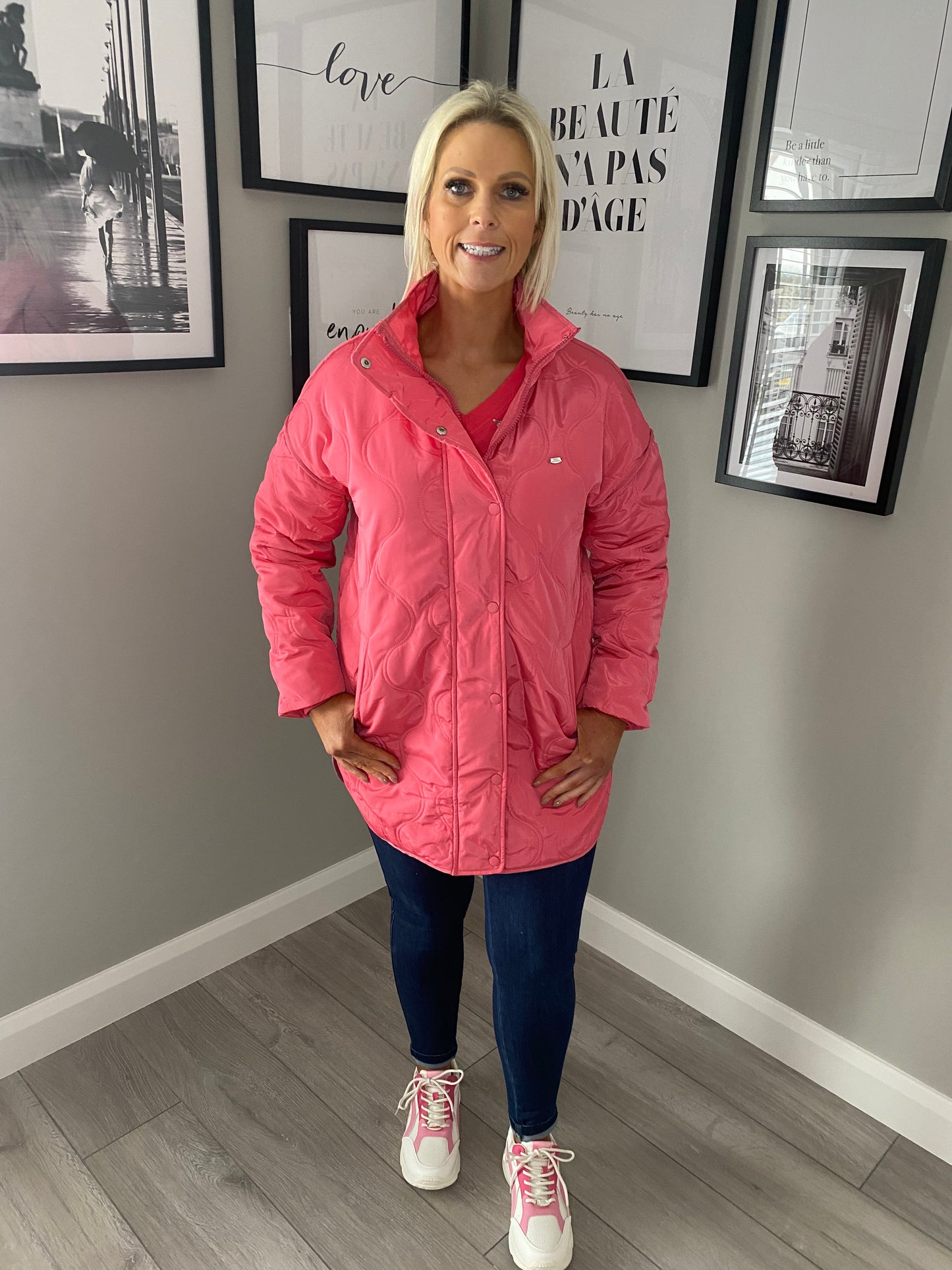 Relax & Renew Eva Bubble Gum Coat