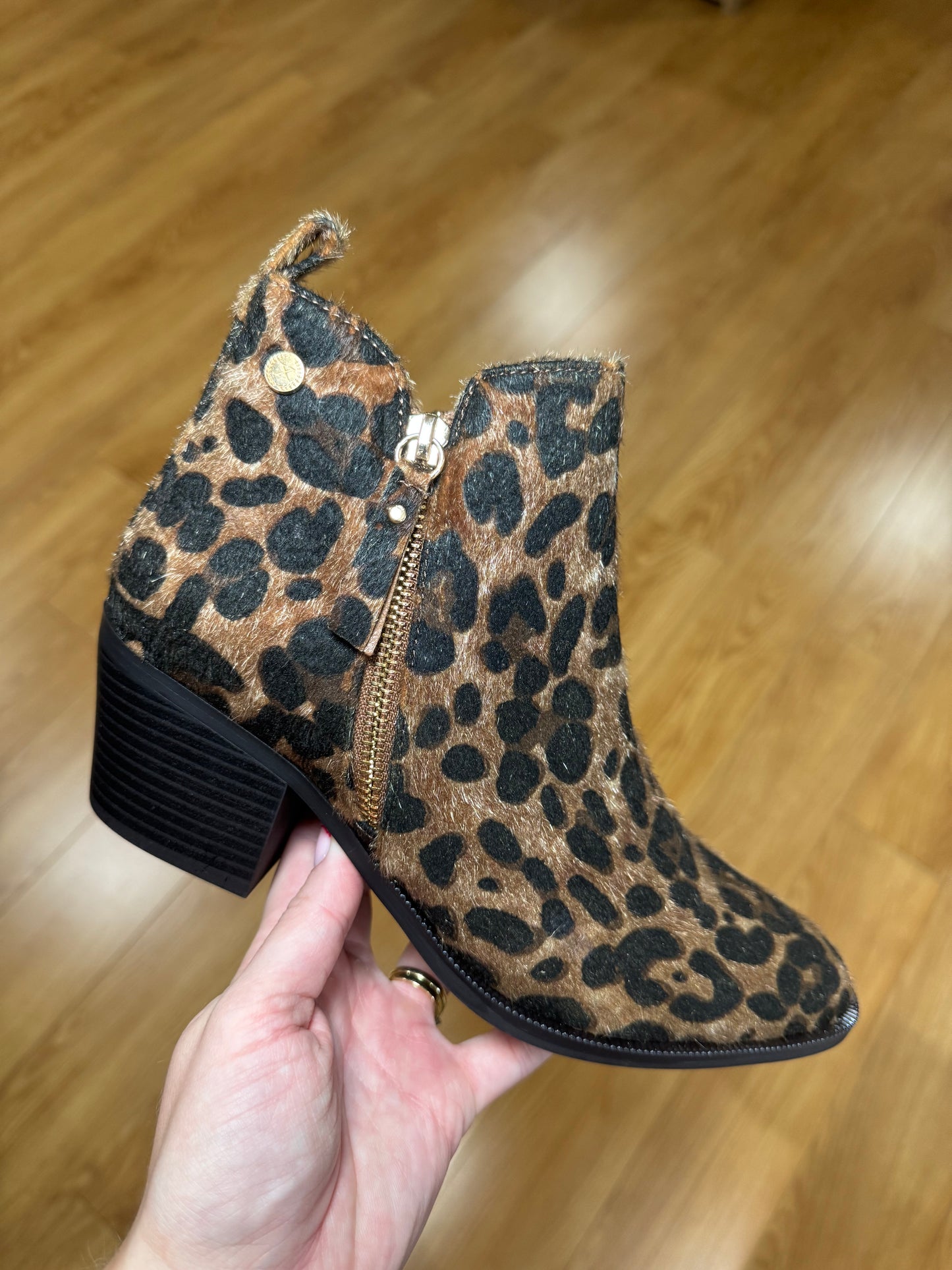 XTI Camel Leopard Boot