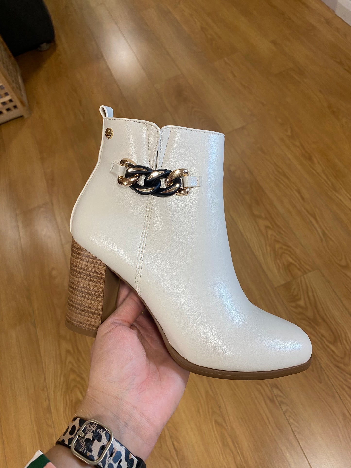 Zanni & Co Zaiton Cream Boot