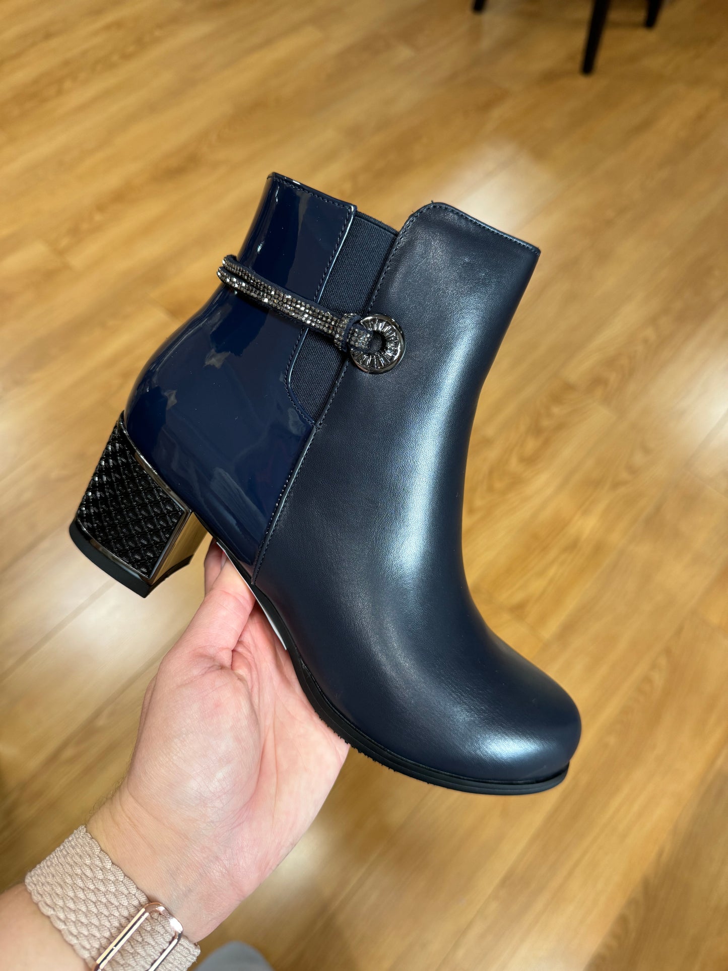 Redz Navy Leather/Patent Boot