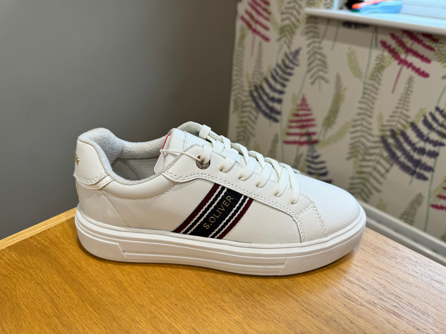 S. Oliver White Stripe Trainer