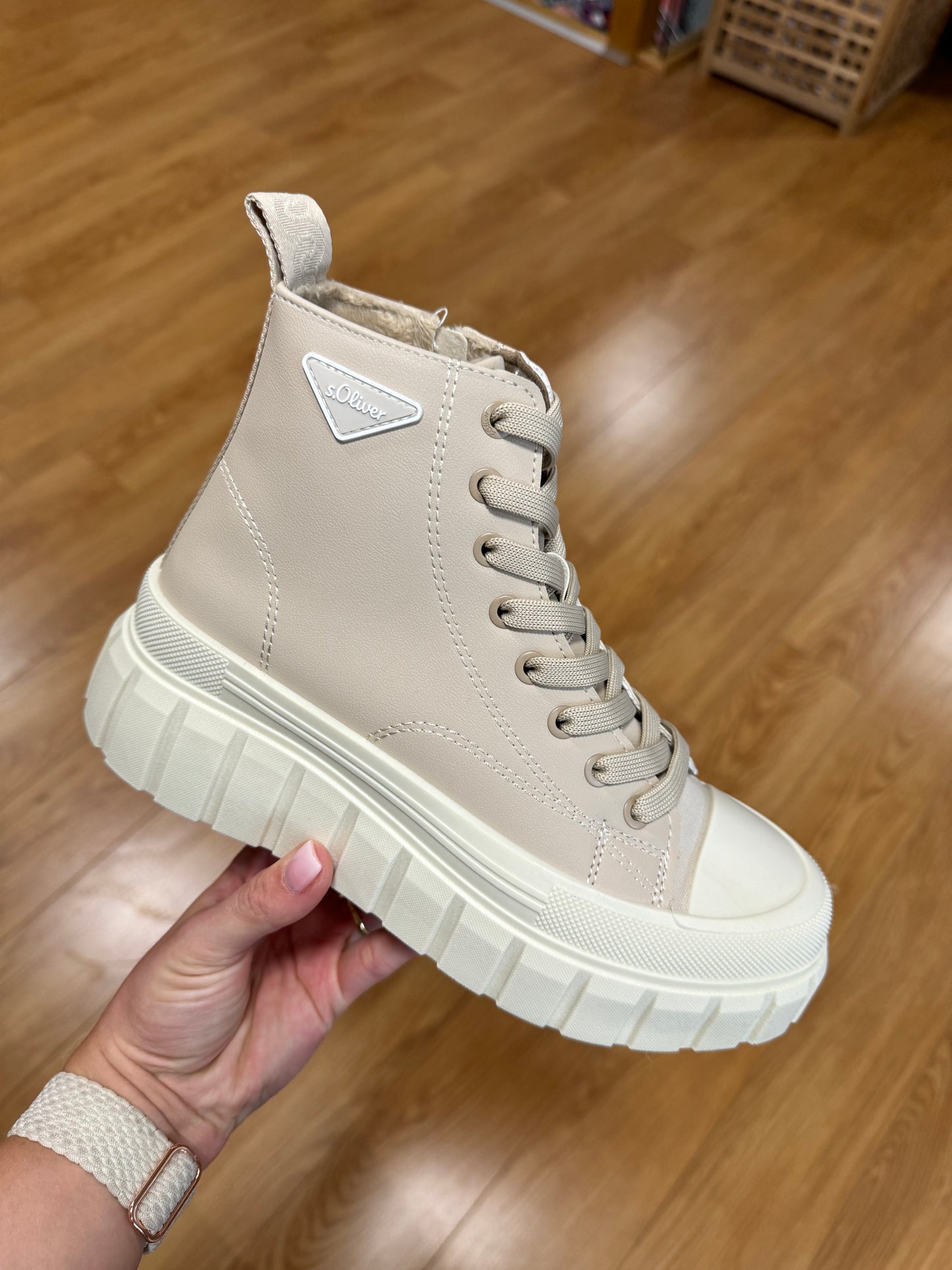 S. Oliver Cream High Top Trainer