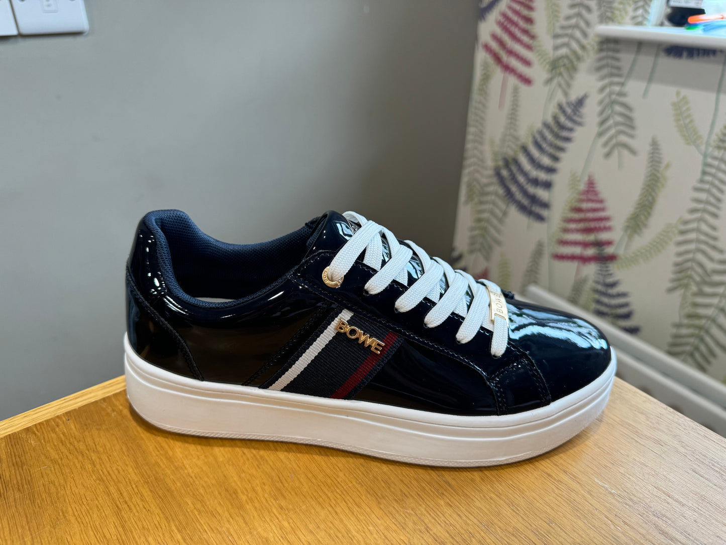 Tommy Bowe for Her Rosser Navy Trainer