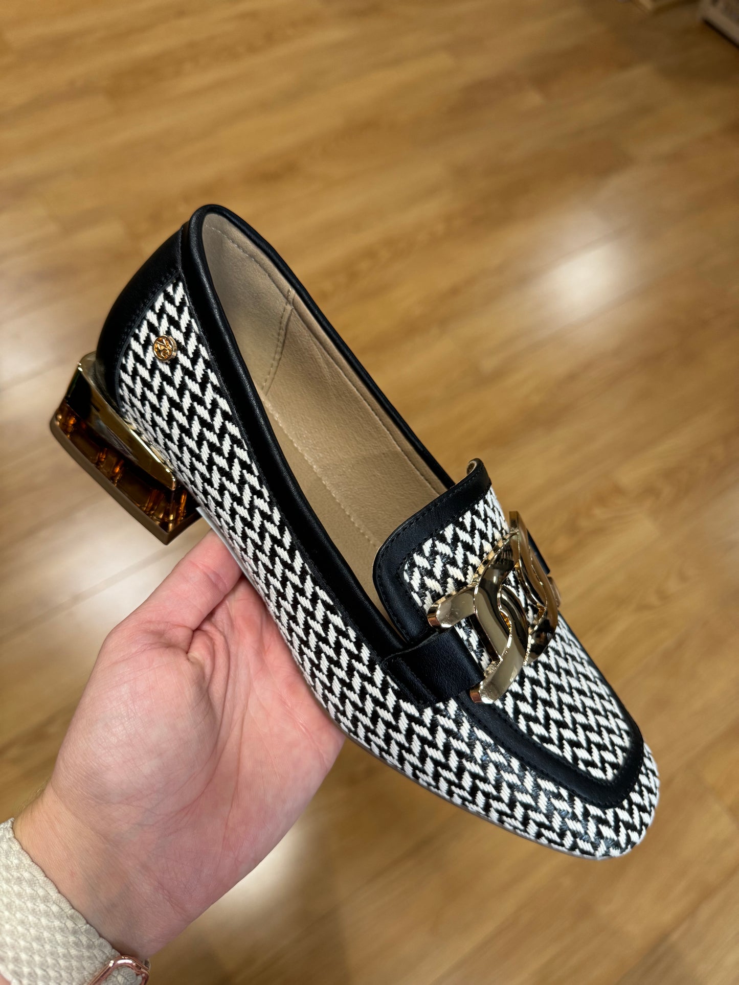 Zanni & Co Laocai Black Zig Zag Loafer