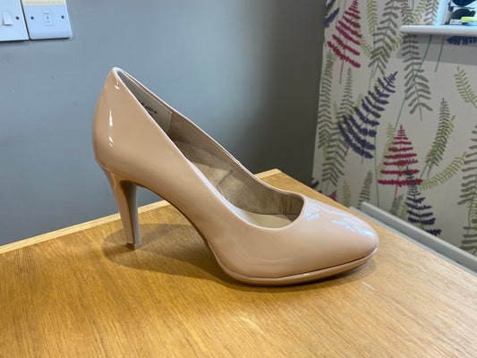 S. Oliver Nude Patent Court Shoe